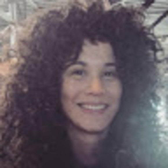 Meet your Posher, Brooke - Picture 1 of 1